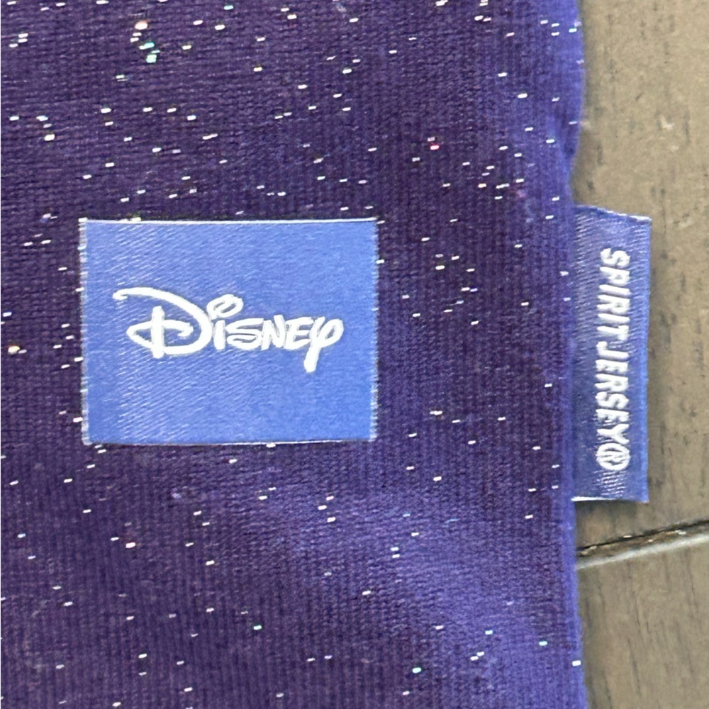 I’m a Star purple glitter Spirit Jersey from the  Disney movie Wish NWT L - Picture 8 of 10